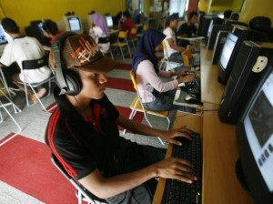 cyber cafe users kuala lampur