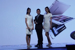 Sky Li, OPPO Global VP, MD of International Mobile Business and President of OPPO India during launch of OPPO F1