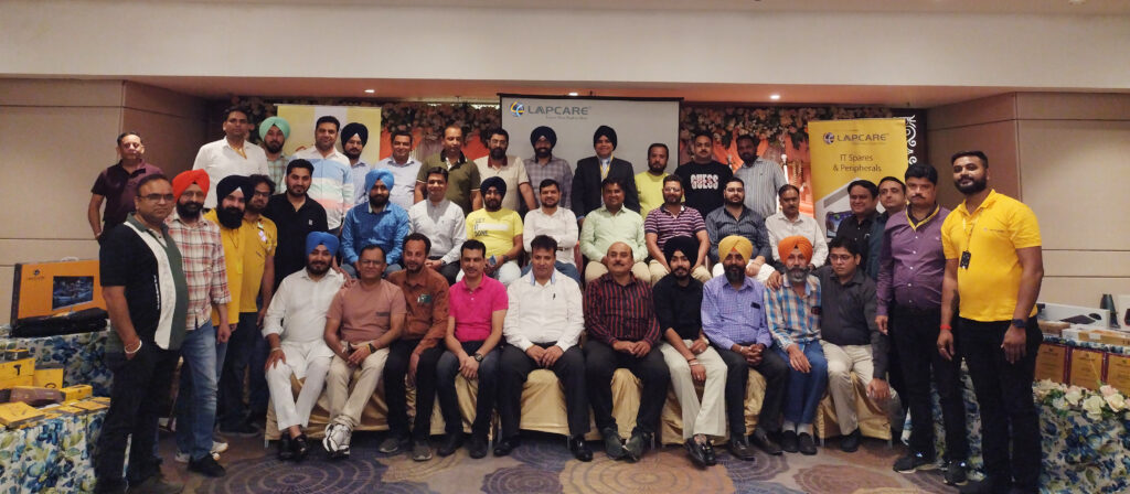 Figure 2 - Amritsar Dealers with Lapcare Team